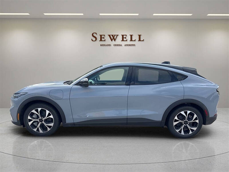 2025 Ford Mustang Mach-E Select