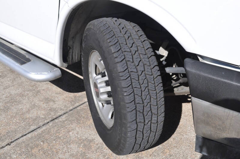 2017 GMC Savana 2500