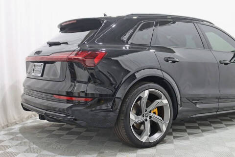 2022 Audi e-tron S quattro Prestige