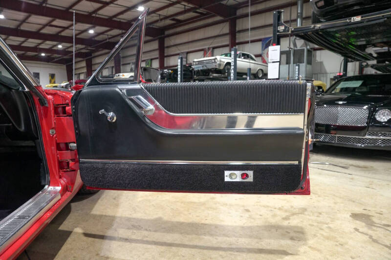 1964 Ford Thunderbird