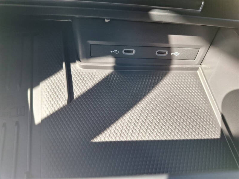 2026 Volkswagen Atlas Cross Sport SE