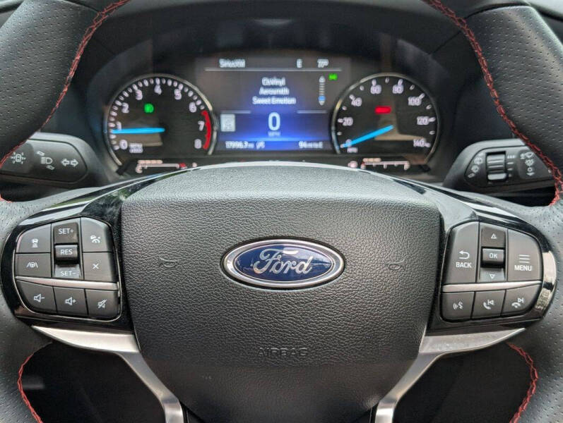 2024 Ford Explorer ST-Line