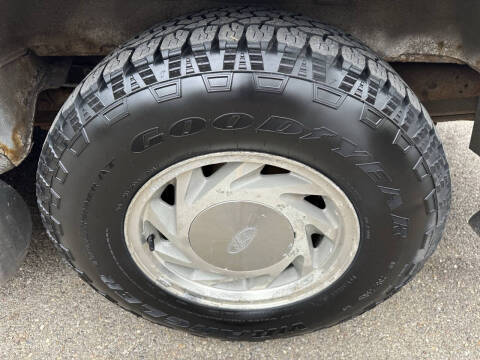 2000 Ford E-Series E-150