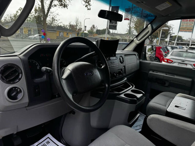 2014 Ford E-Series E-150