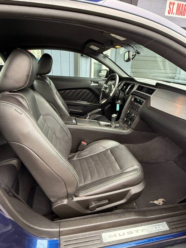 2011 Ford Mustang V6 Premium