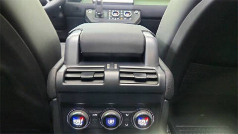 2023 Land Rover Defender 90 75th Anniversary Edition