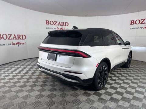 2025 Lincoln Nautilus Hybrid Reserve