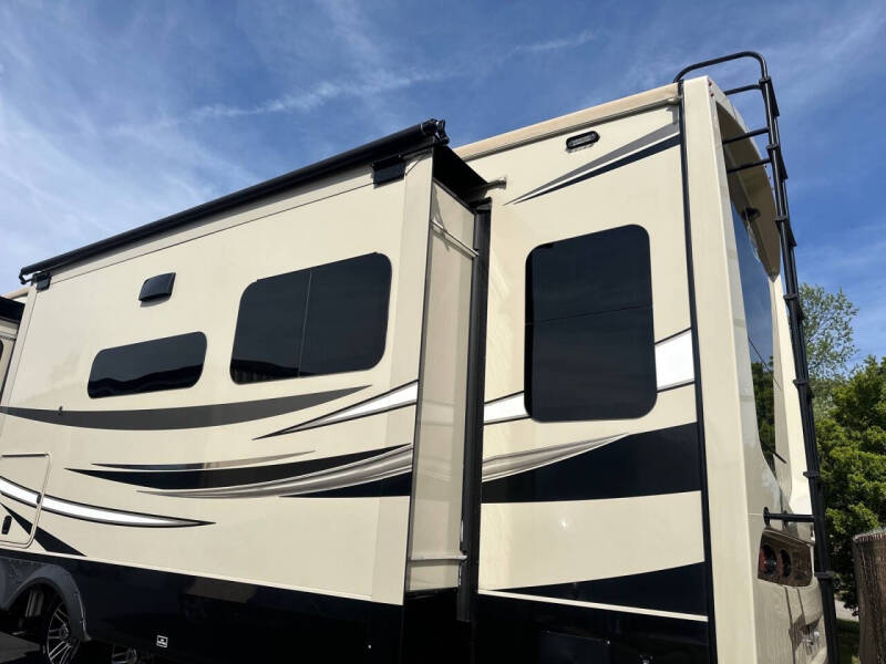 2023 Jayco pinnacle 36 FBTS