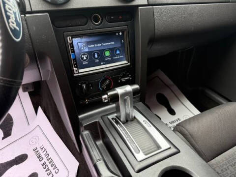 2007 Ford Mustang V6 Deluxe