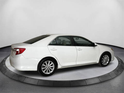 2014 Toyota Camry XLE V6