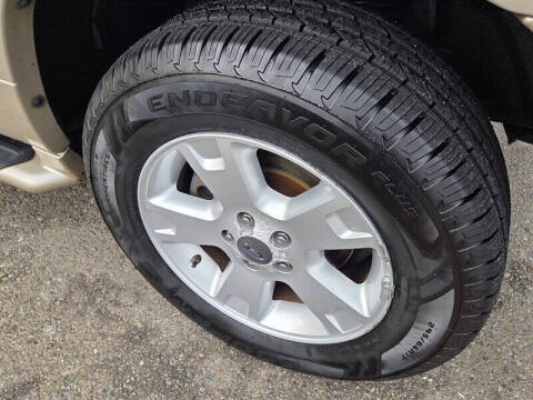 2005 Ford Explorer Eddie Bauer