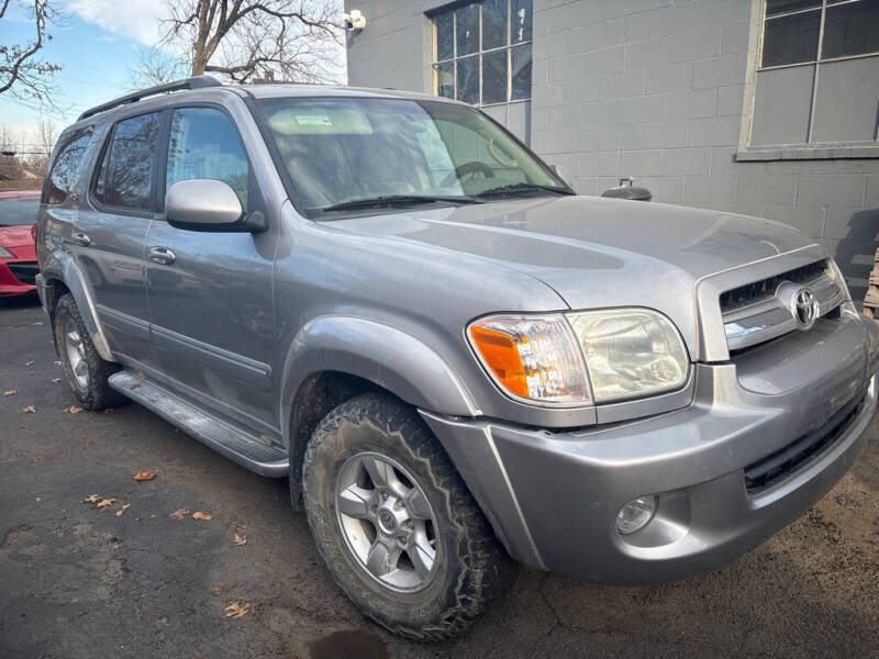 2005 Toyota Sequoia SR5
