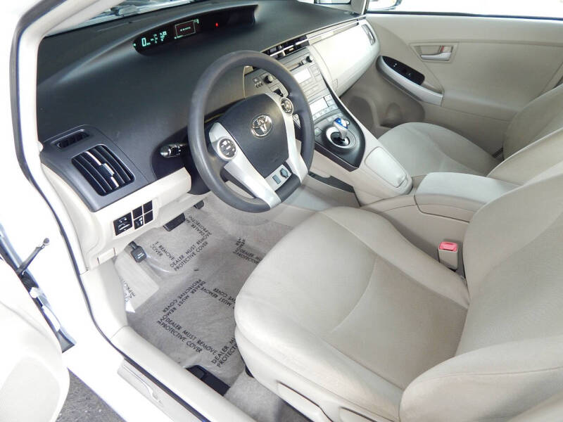 2011 Toyota Prius Two