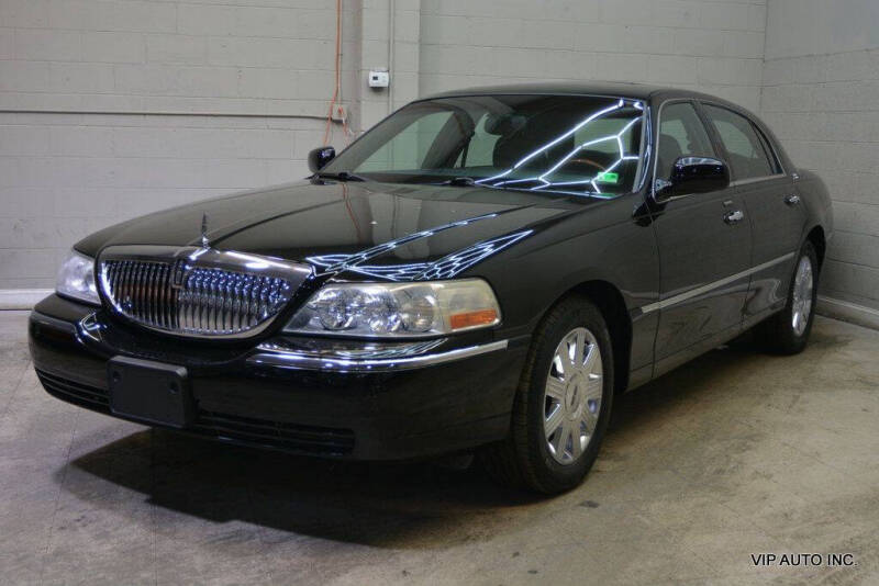 2005 Lincoln Town Car Signature Limited