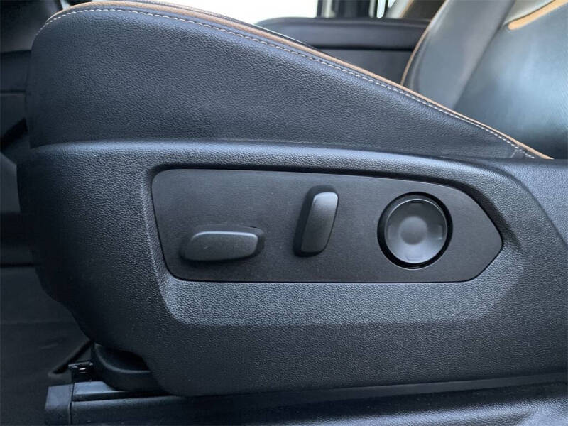 2021 GMC Yukon XL AT4