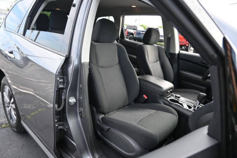 2020 Nissan Pathfinder S