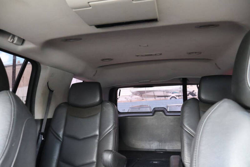 2017 Cadillac Escalade Luxury