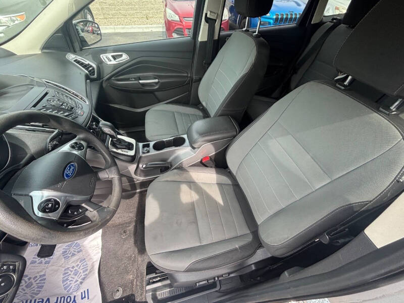 2016 Ford Escape SE