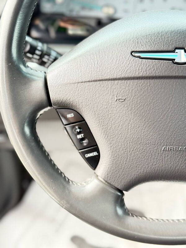 2002 Ford Thunderbird Deluxe
