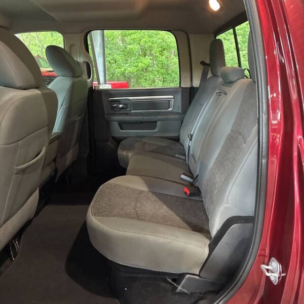 2017 RAM 1500 SLT