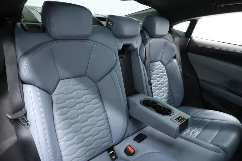 2023 Audi RS e-tron GT quattro