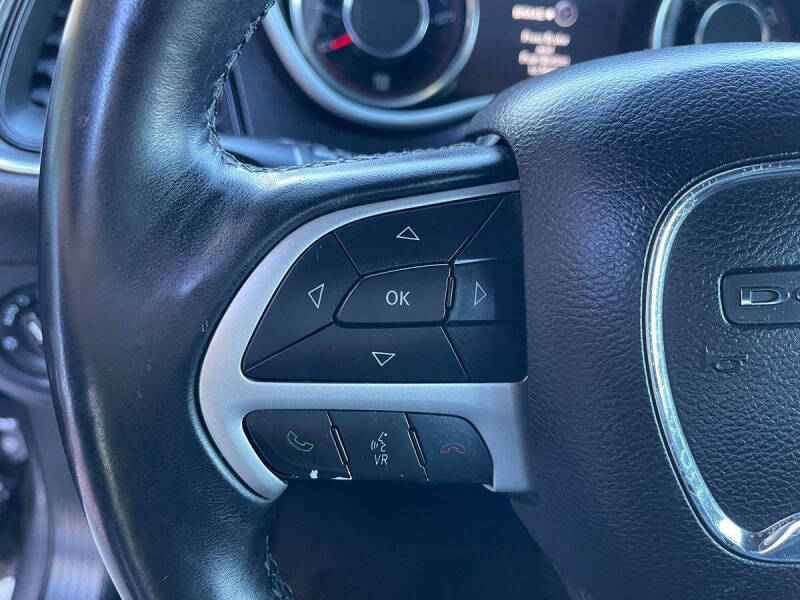 2015 Dodge Challenger SXT Plus