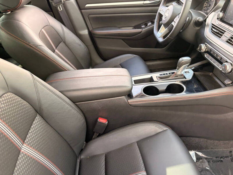 2025 Nissan Altima 2.5 SR
