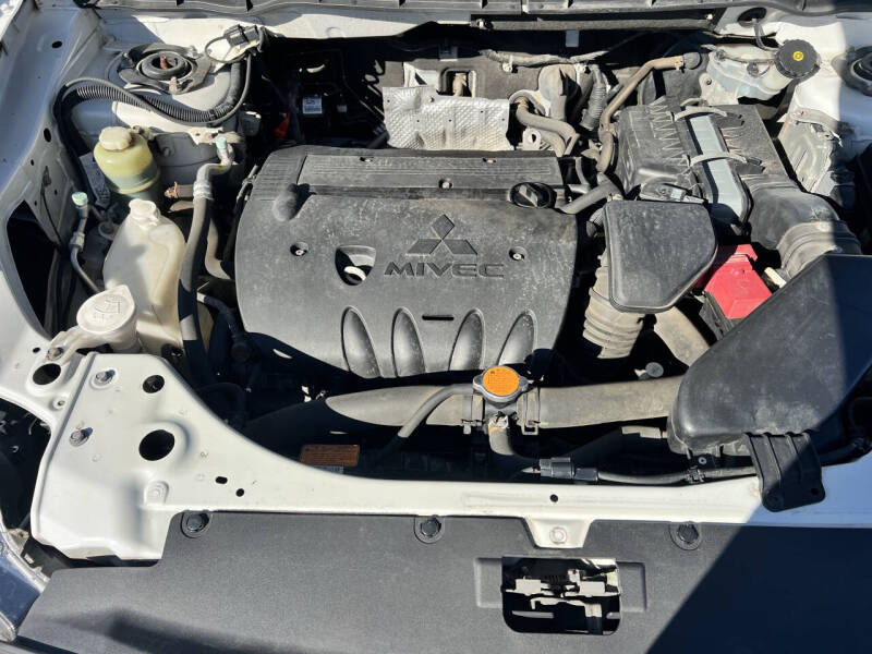 2012 Mitsubishi Outlander SE