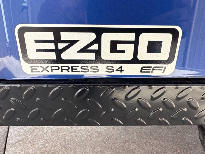 2019 E-Z-GO EXPRESS S4 PKG
