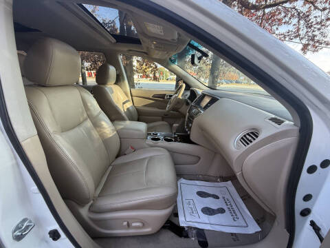 2015 Nissan Pathfinder Platinum