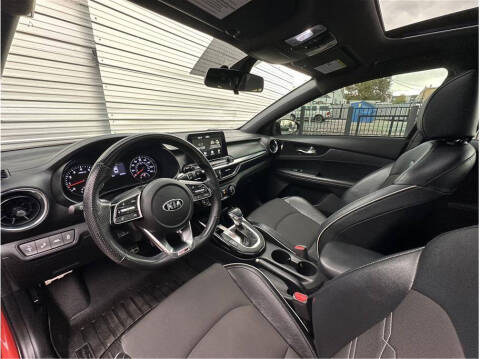 2021 Kia Forte GT Line