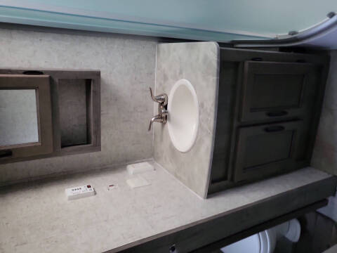 2020 Coachmen RV Apex