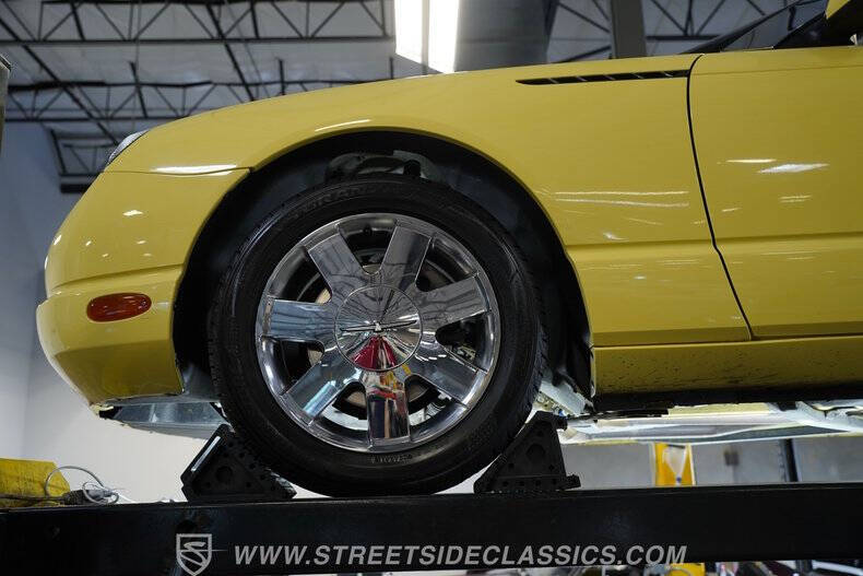 2002 Ford Thunderbird Deluxe