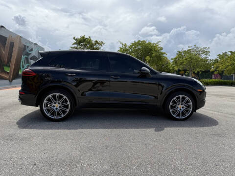 2018 Porsche Cayenne Platinum Edition