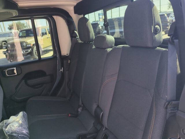 2025 Jeep Gladiator Sport