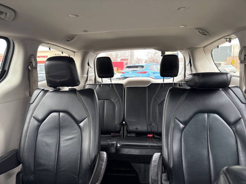 2018 Chrysler Pacifica Touring L