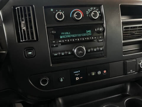 2017 Chevrolet Express LT 3500