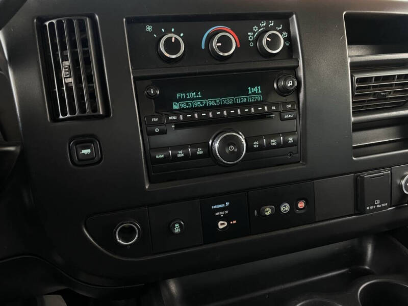 2017 Chevrolet Express LT 3500