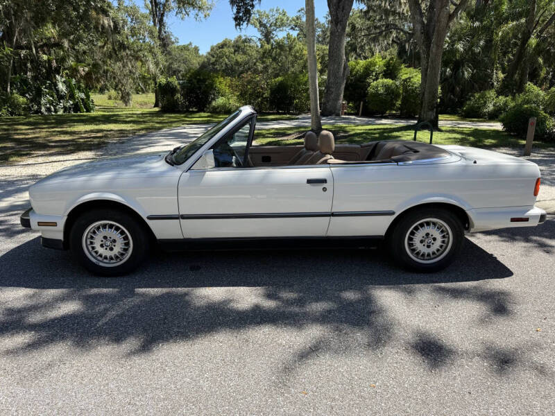 1989 BMW 3 Series's photo