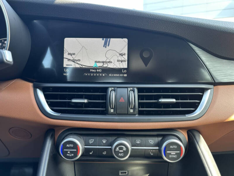 2018 Alfa Romeo Giulia Sport