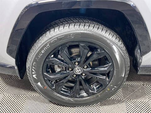 2022 Toyota RAV4 Hybrid SE