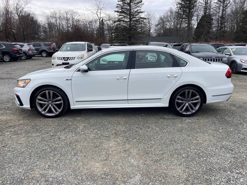 2017 Volkswagen Passat 1.8T R-Line