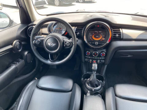 2016 MINI Hardtop 4 Door Cooper
