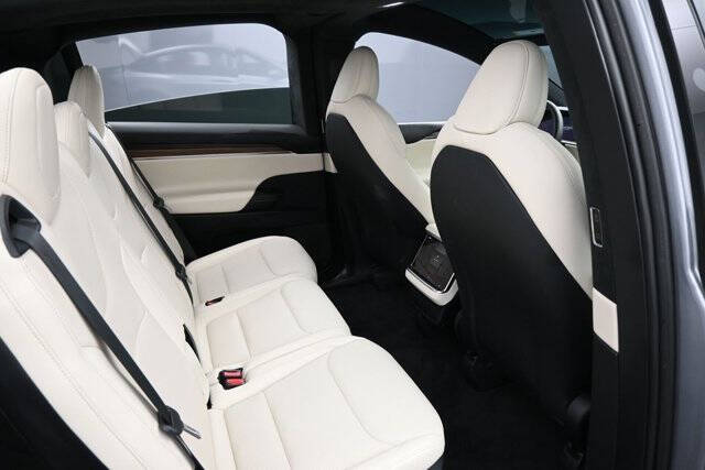 2025 Tesla Model X