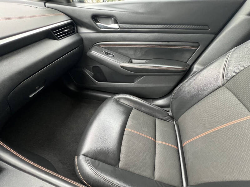 2021 Nissan Altima 2.5 SR