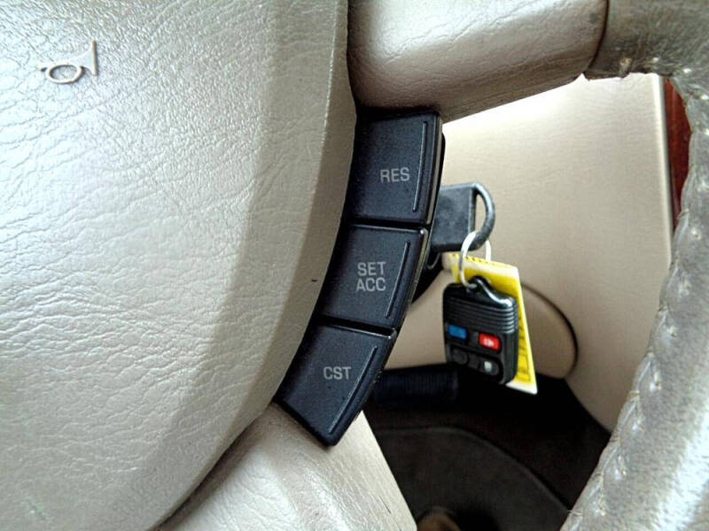 2005 Ford Taurus SEL