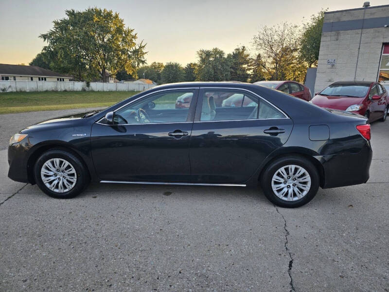2013 Toyota Camry Hybrid LE