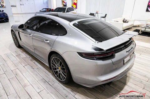 2019 Porsche Panamera GTS