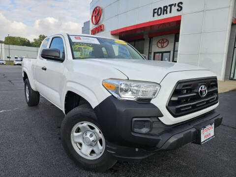 2017 Toyota Tacoma for sale at Auto Smart of Pekin in Pekin IL