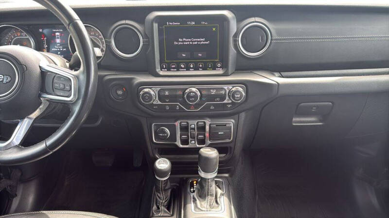 2022 Jeep Gladiator Overland